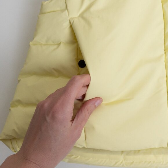 RAINS Loop Vest Straw Yellow Puffer Waterproof Insulated Medium - Picture 9 of 15